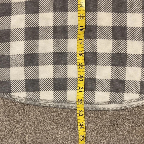 Warm Essentials by Cuddl Duds gray & white Buffalo check thermal set M/L - Picture 7 of 15
